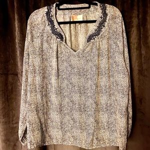 Skies Are Blue Detailed Blouse